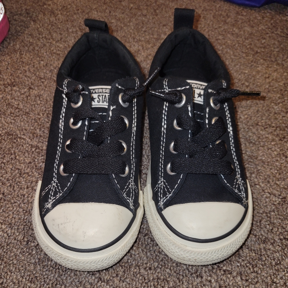 GUC Converse sneakers. Size 9 toddler.